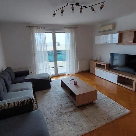 Med Man Apartmani Slavonski Brod Esterno foto
